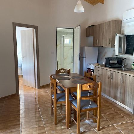 Babis Apartment Ayios Nikitas Luaran gambar