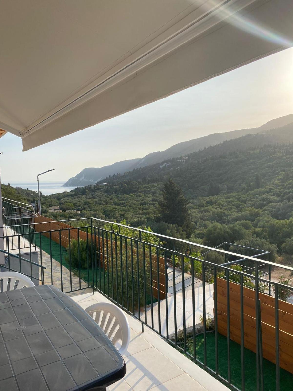 Babis Apartment Ayios Nikitas Luaran gambar